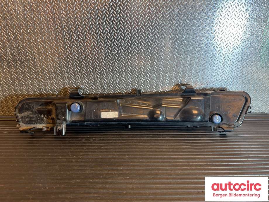 Parklykt høyre til Ford Mondeo 2011-2014 (Type IV, Fase 2) (FORD|1725079||BS71-13B218-AE)