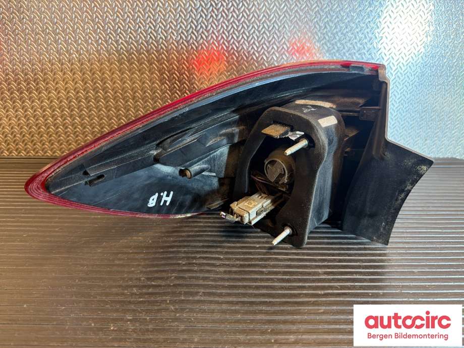 Baklykt høyre til Ford Mondeo 2011-2014 (Type IV, Fase 2) (FORD|1767492|BS71-13404-BD|)