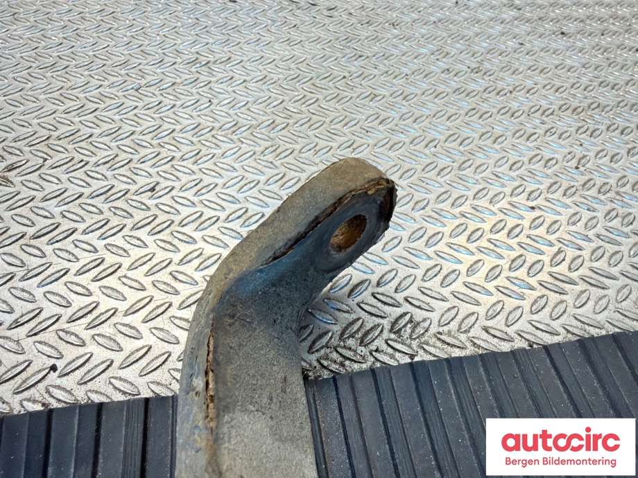 Stabilisatorstag foran til Ford Mondeo 2011-2014 (Type IV, Fase 2)  (FORD|1524425|6G9N-5482-DC|)