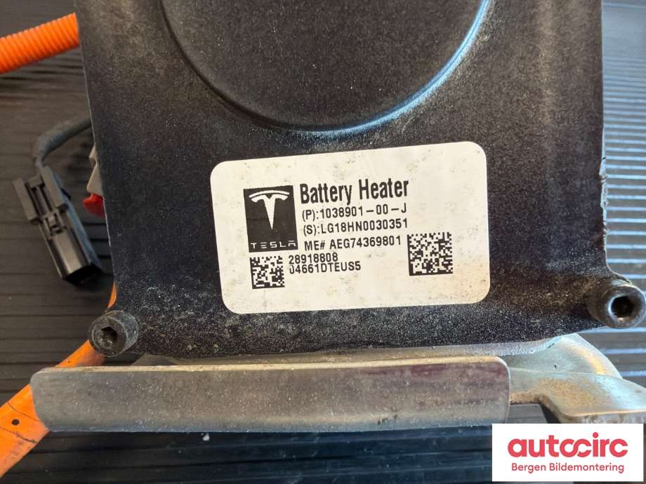 Diverse deler til Tesla Model S 2016-2021 (Fase 2)  (TESLA|1038901-00-J|)
