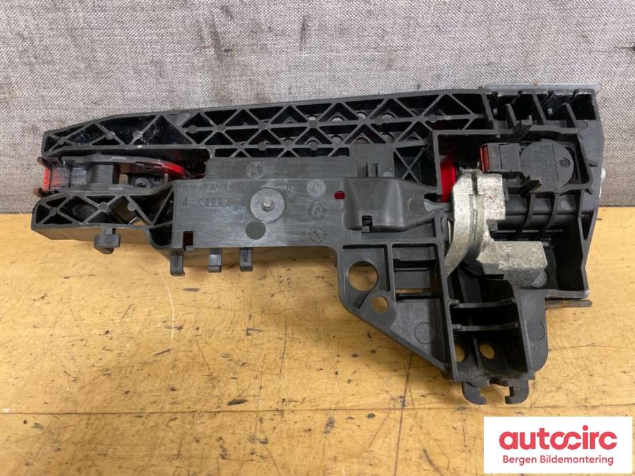 Dørhåndtak utv høyre til Audi A1 2010-2014 (Type I, Fase 1)  (AUDI|8T0 837 205 A|8T2 837 886 B|)