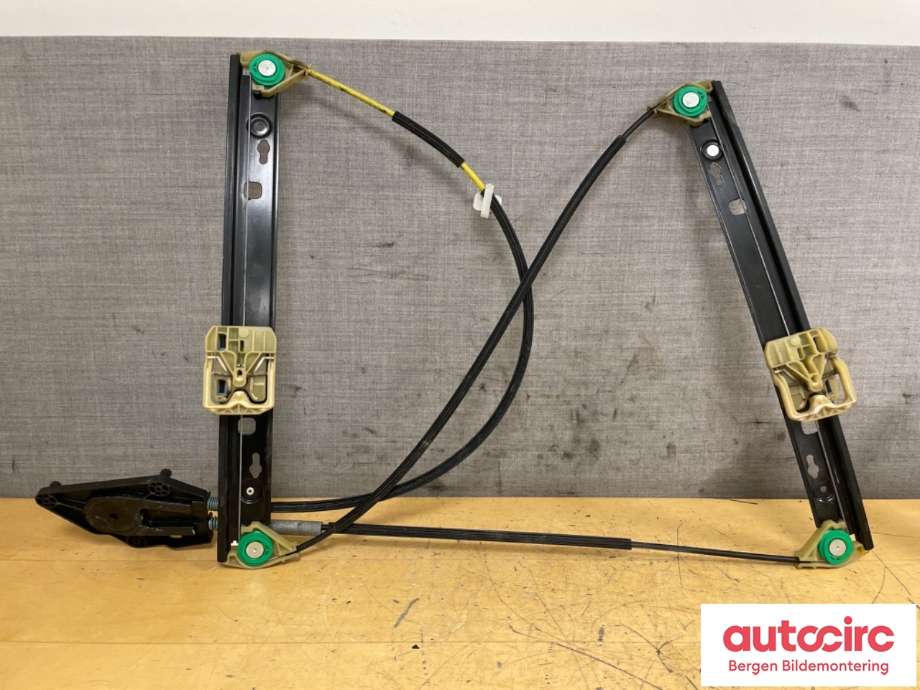 Ruteheis til Audi A1 2010-2014 (Type I, Fase 1)  (AUDI|8X3 837 462|)
