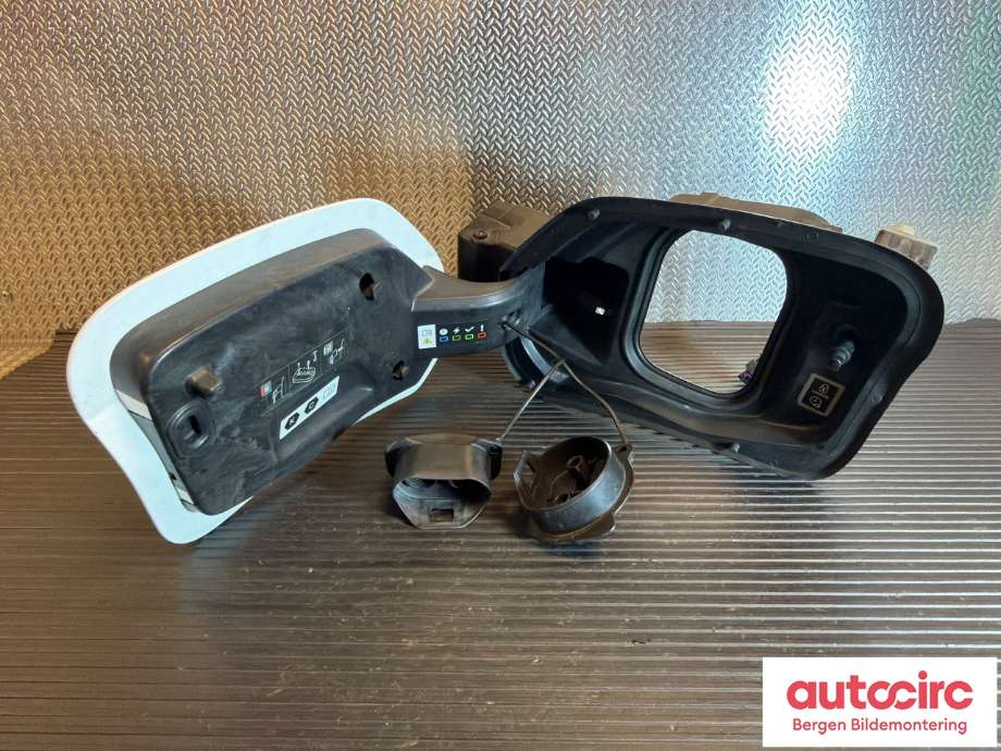Batterilader inntak/luke til Opel Vivaro C 2020-->> (OPEL|9832745480|98 321 215 80|)
