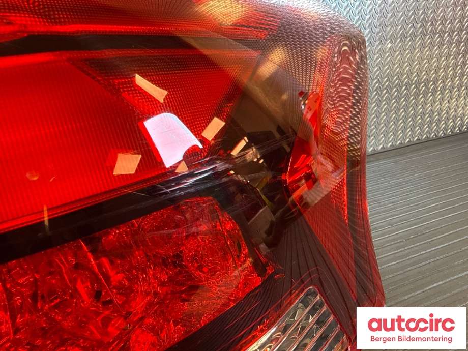 Baklykt høyre til Mitsubishi Outlander 2015-->> (Type III, Fase 2) (MITSUBISHI|8330A998|)