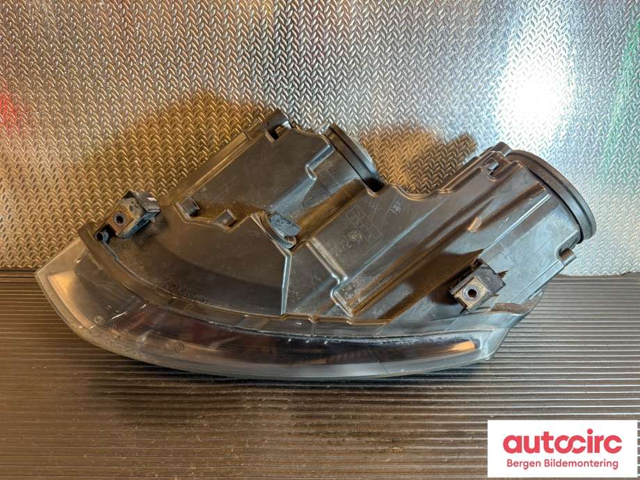 Frontlykt høyre halogen til VW Polo 2005-2009 (Type IV, Fase 2)  (VOLKSWAGEN|6R1 941 008 E|6R1 941 008 F|)