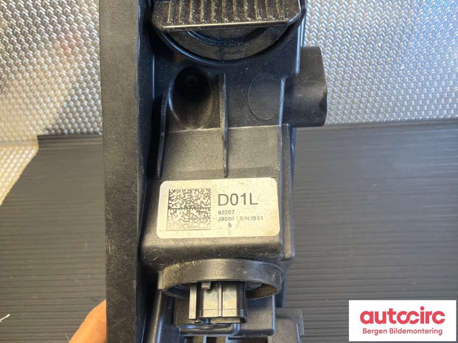 Frontlykt venstre halogen til Hyundai Kona 2017-2021 (Type I, Fase 1)  (HYUNDAI|92207J 9000|)