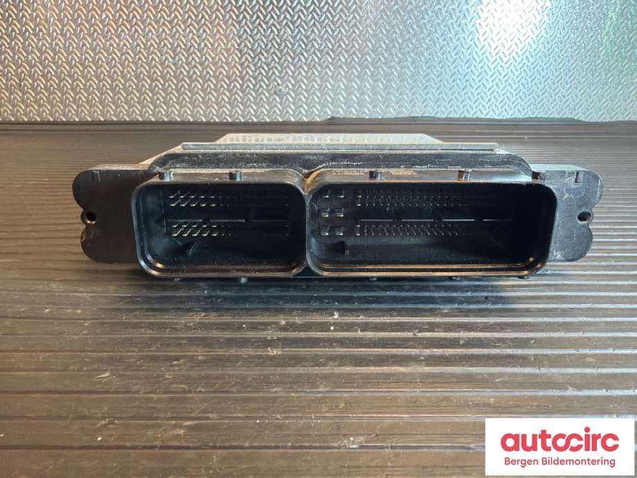 Styreenhet motor til VW Golf Sportsvan 2014-2018  (VOLKSWAGEN|04E 906 027 HD||04E907309 AC)