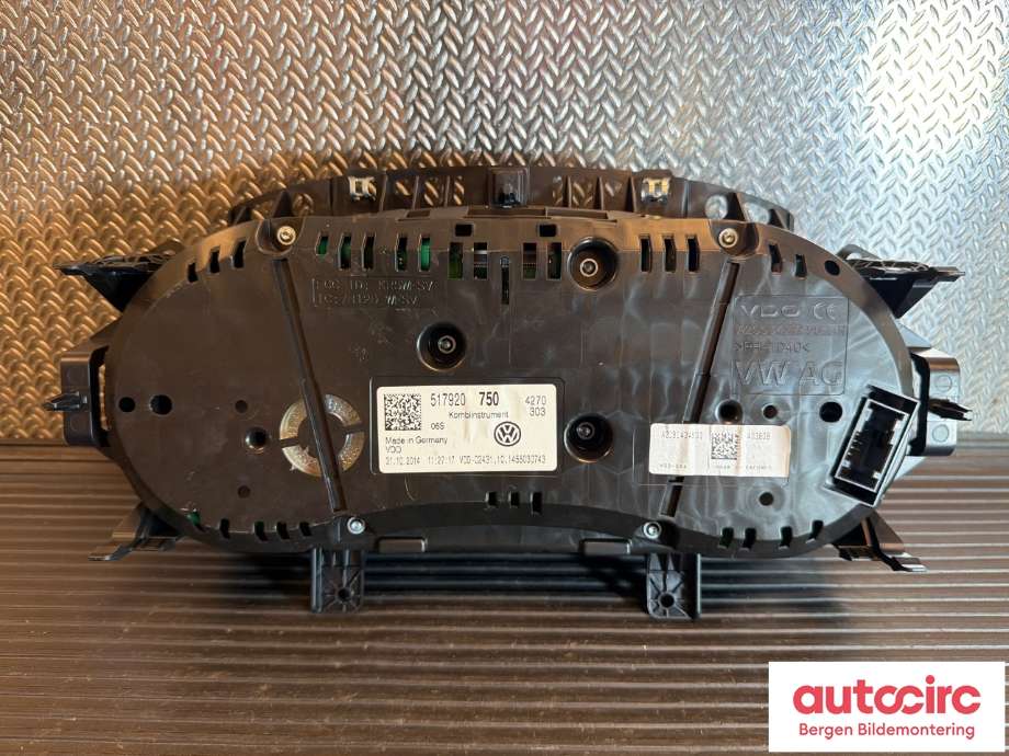 Instrumentpanel til VW Golf Sportsvan 2014-2018  (VOLKSWAGEN|517 920 750|)