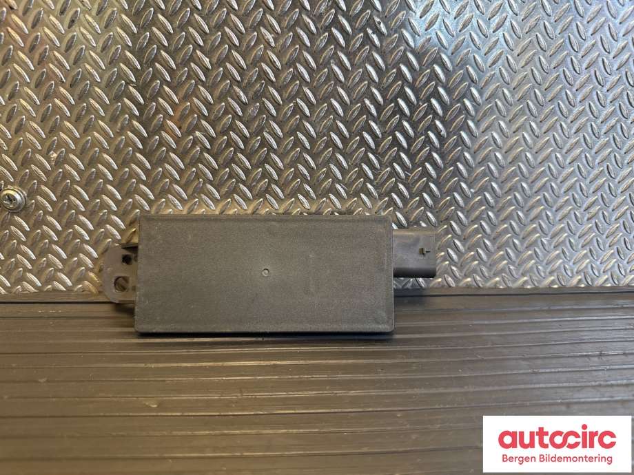 Styreenhet bluetooth til Tesla Model Y 2021-2024 (Type I) (TESLA|1968098-40-C||1968098-40-B)