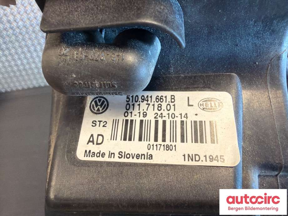 Tåkelykt venstre foran til VW Golf Sportsvan 2014-2018 (VOLKSWAGEN|510 941 661 D|)