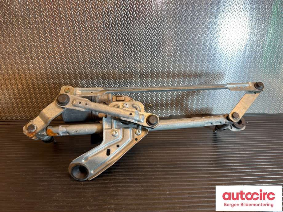 Viskermotor frontrute til VW Golf Sportsvan 2014-2018  (VOLKSWAGEN|517 955 023 C||517 955 023 B)