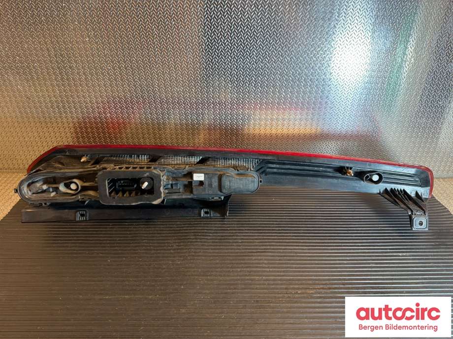 Baklykt høyre til Ford Transit Custom 2013-2023 (Type I) (FORD|2410754|BK21-13404-AJ|BK21-13404-AD)