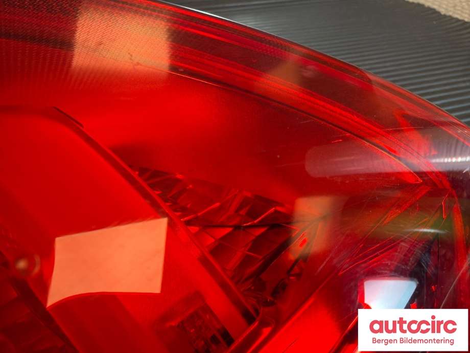 Baklykt venstre indre til Peugeot 2008 2013-2019 (Type I) (PEUGEOT|96 780 744 80|)