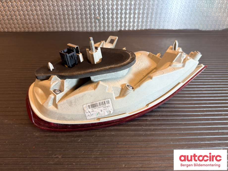 Baklykt høyre indre til Peugeot 2008 2013-2019 (Type I) (PEUGEOT|96 780 745 80|)