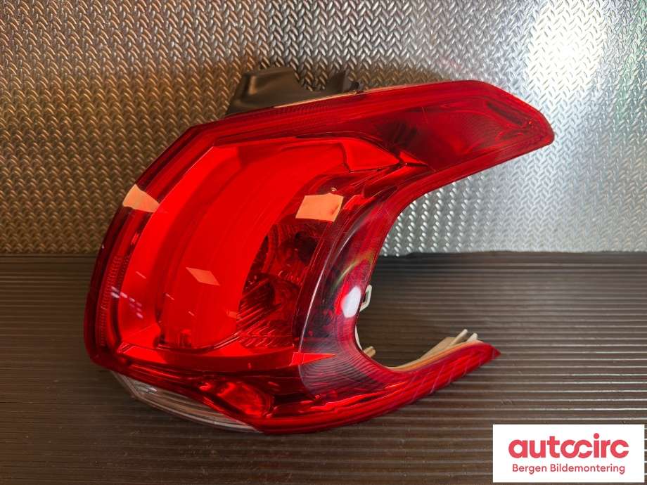 Baklykt høyre til Peugeot 2008 2013-2019 (Type I) (PEUGEOT|96 780 743 80|)