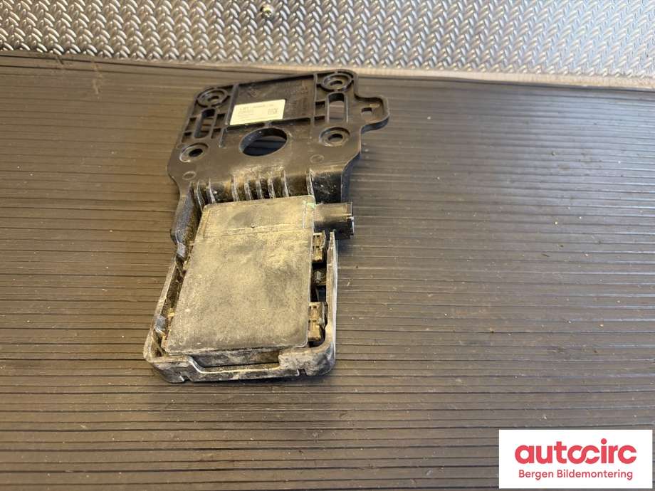 Sensor radar til Ford Mustang Mach-e 2020-->> (FORD (US)|2598574|)