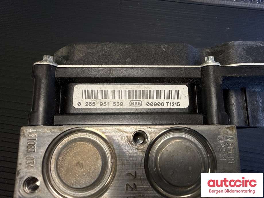 ABS sentral til Audi A4 2007-2014 (Type IV) (B8) (B8) (AUDI|8K0 614 517 EF|)