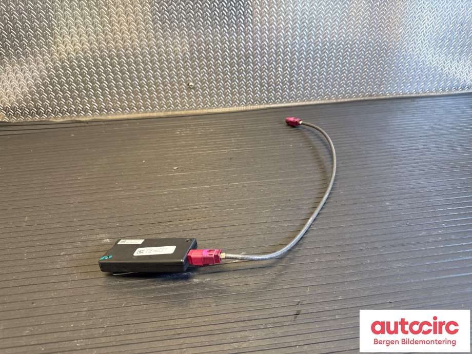 Bilstereo diverse til Tesla Model X 2016-->> (TESLA||1030587-00-A)