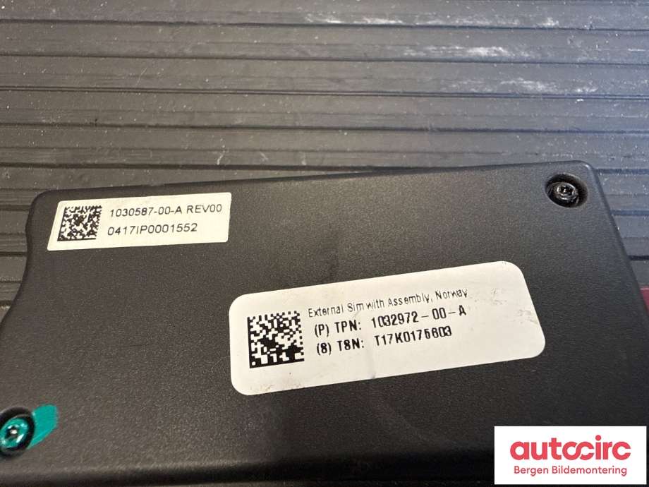 Bilstereo diverse til Tesla Model X 2016-->> (TESLA||1030587-00-A)