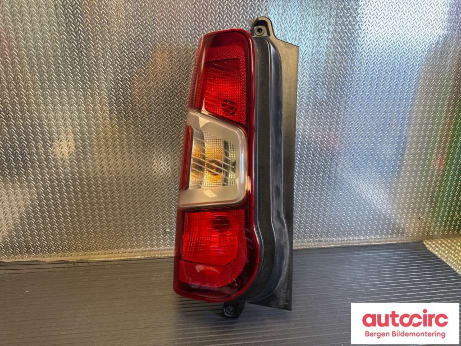 Baklykt venstre til Peugeot Partner 2019-->> (Type III) (PEUGEOT|98 192 358 80|)