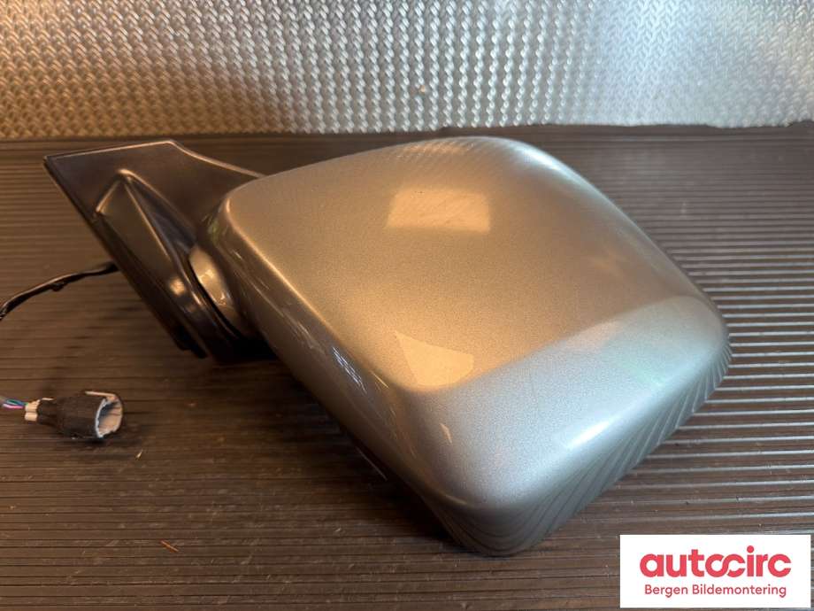 Speil venstre til Nissan NV200 2010-2019  (NISSAN|96302BE10D|)
