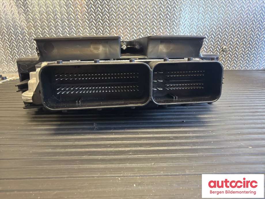 Styreenhet motor til BMW 3-Serie 2012-2018 (F30/F31/F34) (F30/F31/F34) (BMW|13 61 8 473 185|)