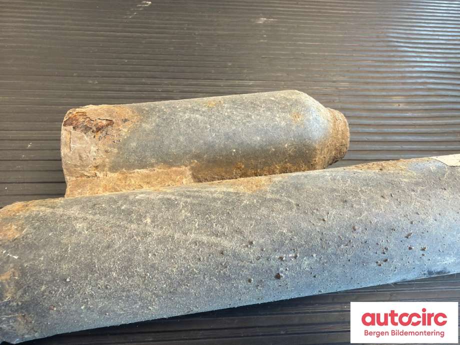 Støtdemper bak til Land Rover Range Rover 2013-->> (Type IV)  (LAND-ROVER|LR100673|JK5218W002AB|)