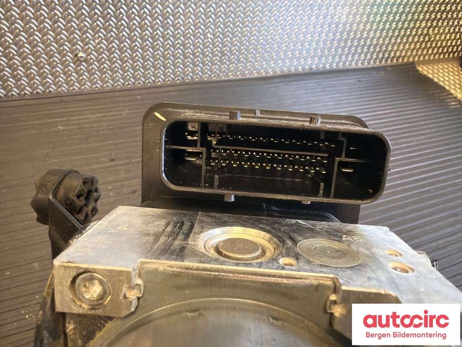 ABS sentral til BMW 3-Serie 2012-2018 (F30/F31/F34) (F30/F31/F34) (BMW|)