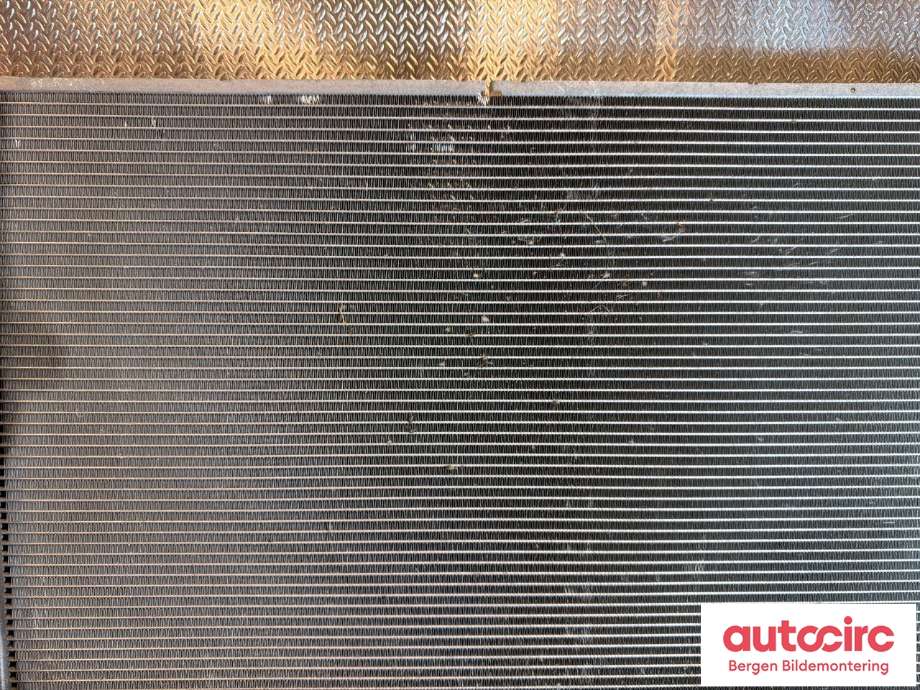 Radiator (automat gir) til Hyundai Ioniq Electric 2019-->> (Fase 2)  (HYUNDAI|25310G 7000|)