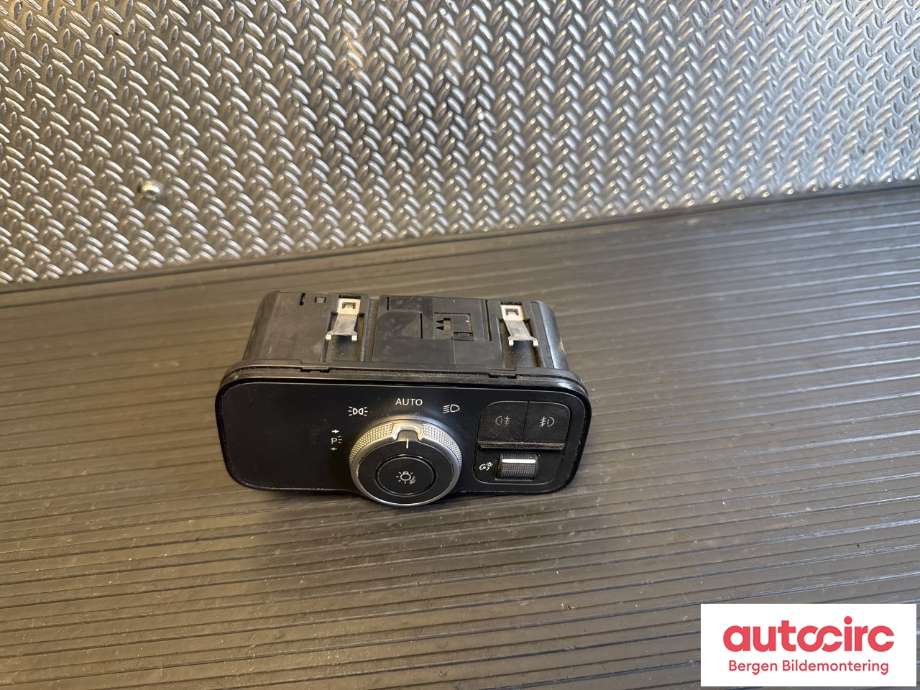 Bryter lys til Mercedes Sprinter 2018-->> (907/910) (907/910) (MERCEDES|A 907 905 88 04|A 907 905 36 02|)