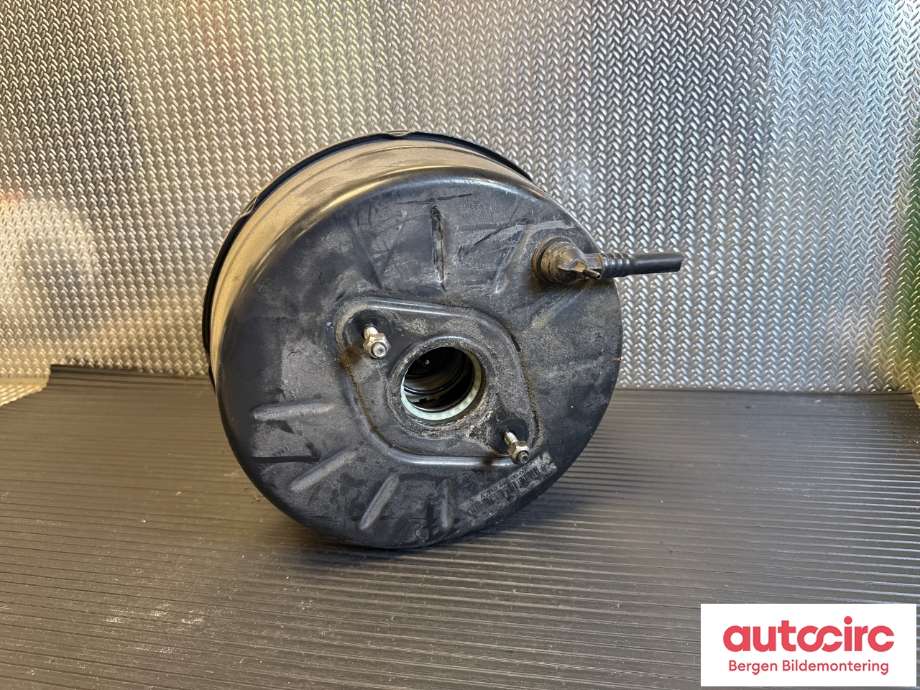 Bremsekraft-forsterker til Mercedes Sprinter 2018-->> (907/910) (907/910) (MERCEDES|A 910 431 09 00|)
