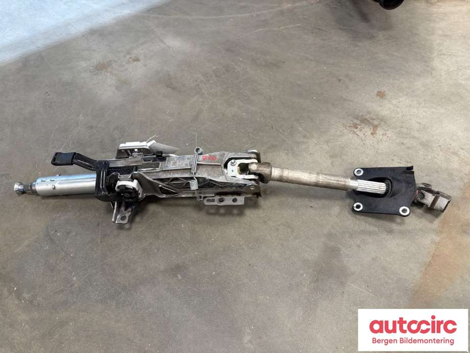 Rattaksel til Mercedes Sprinter 2018-->> (907/910) (907/910) (MERCEDES|A 907 460 81 04|A 907 460 44 02|)