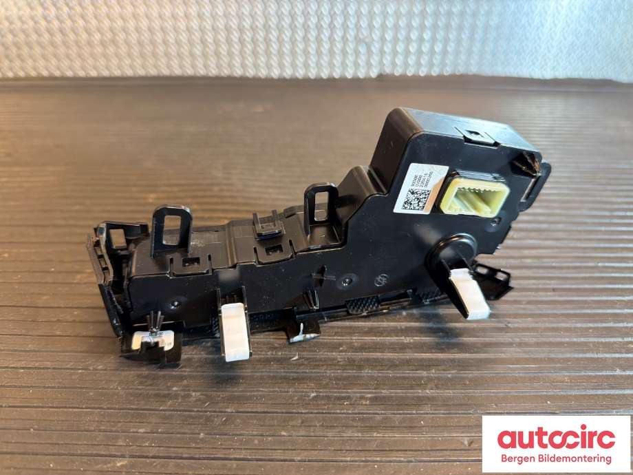 Bryter setevarme til Kia EV6 2021-->>  (KIA|93300CV000|)