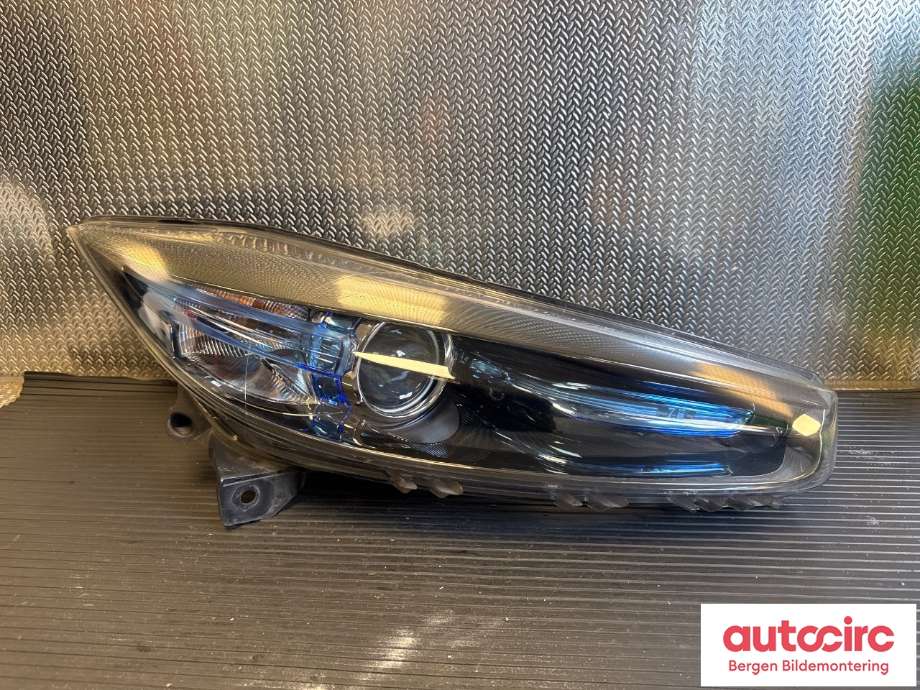 Frontlykt høyre halogen til Renault Zoe 2013-2019 (Fase 1) (RENAULT|260108268R|)
