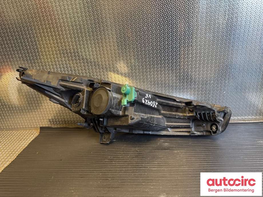 Frontlykt venstre halogen til Renault Zoe 2013-2019 (Fase 1) (RENAULT|260609522R|)