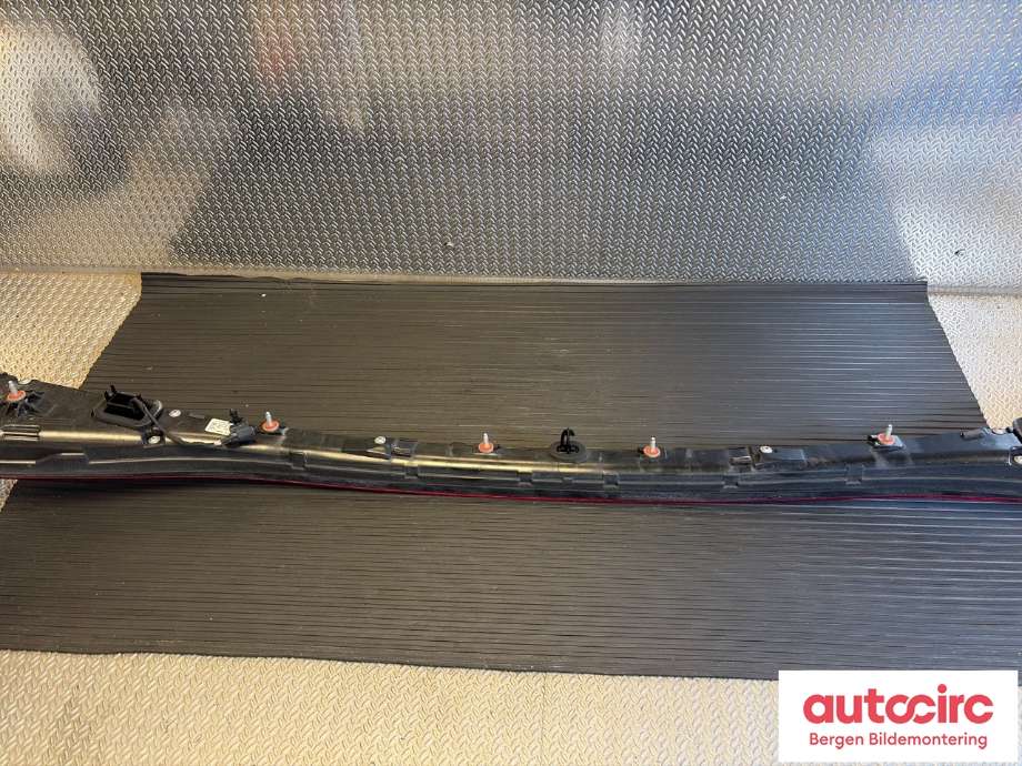 Diverse deler til Mercedes EQB 2022-->>  (MERCEDES|A 243 906 39 00|)