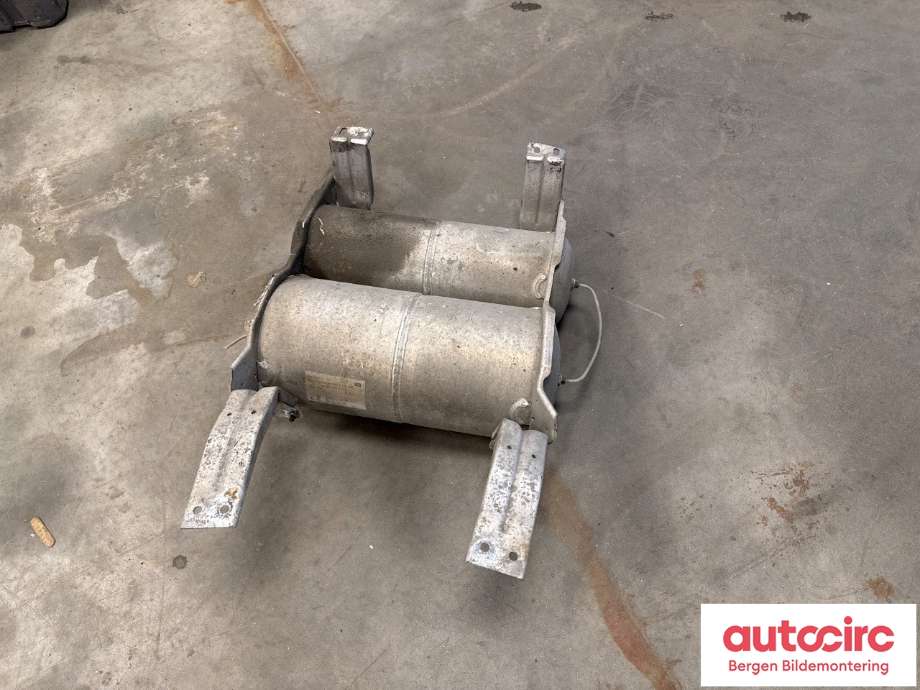 Diverse deler til Mercedes GL 2006-2012 (X164) (X164) (MERCEDES|A 164 320 03 15|)