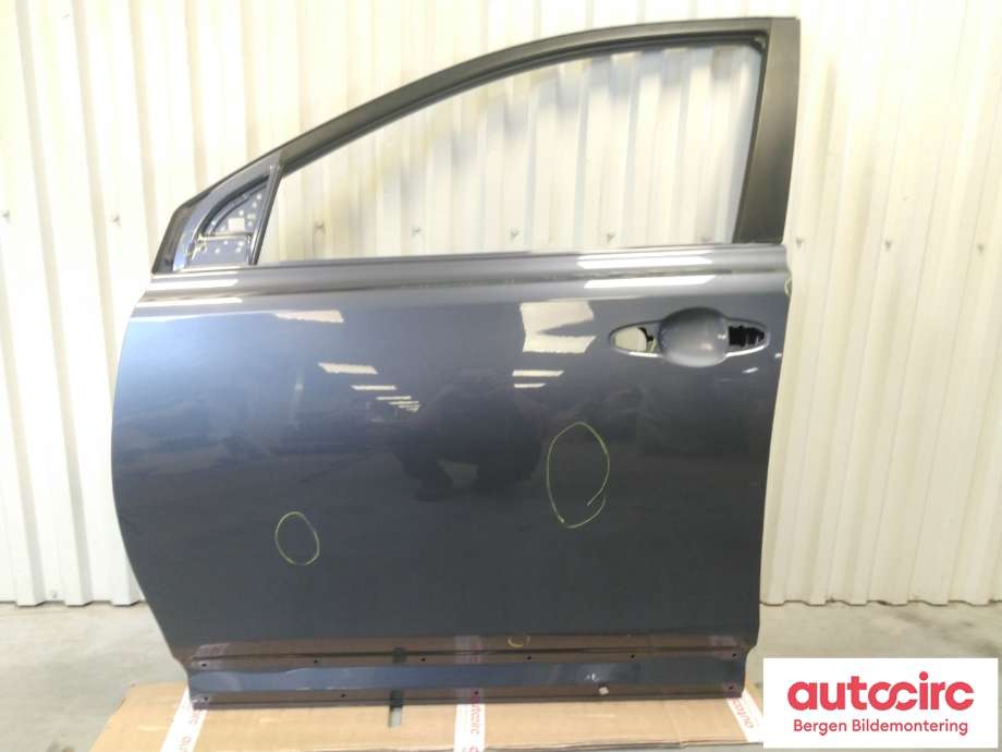 Dør venstre foran til Toyota RAV4 2013-2015 (Type IV, Fase 1) (TOYOTA|670020R100|6700242150|)