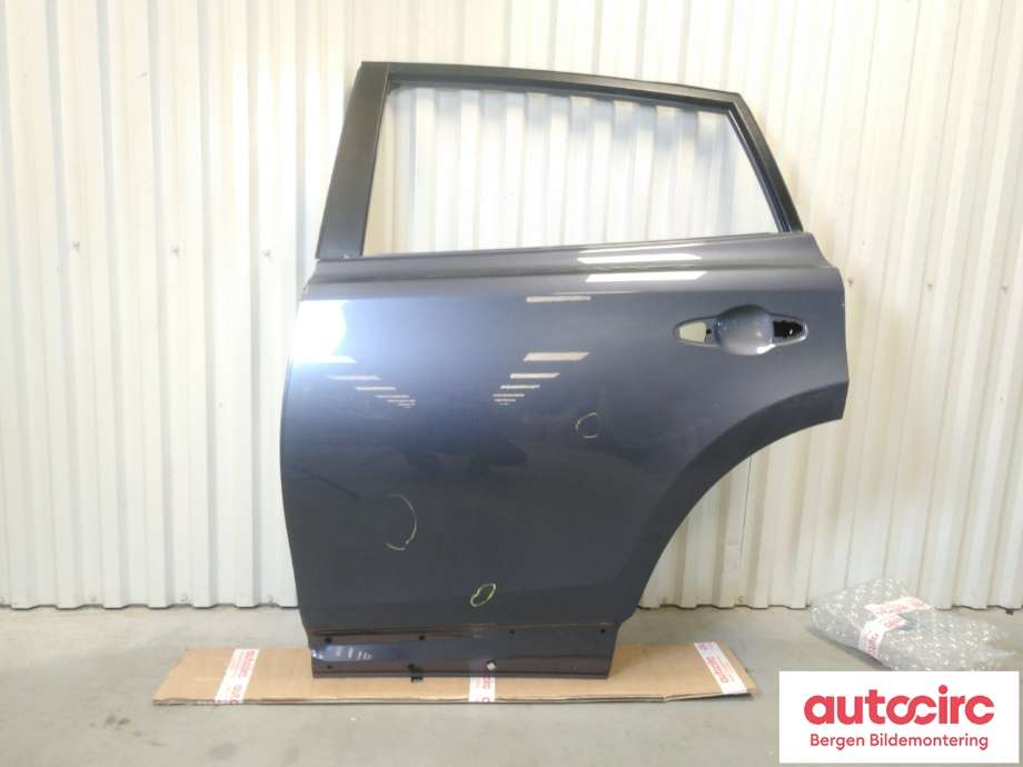 Dør venstre bak til Toyota RAV4 2013-2015 (Type IV, Fase 1) (TOYOTA|670040R110|6700442180|)