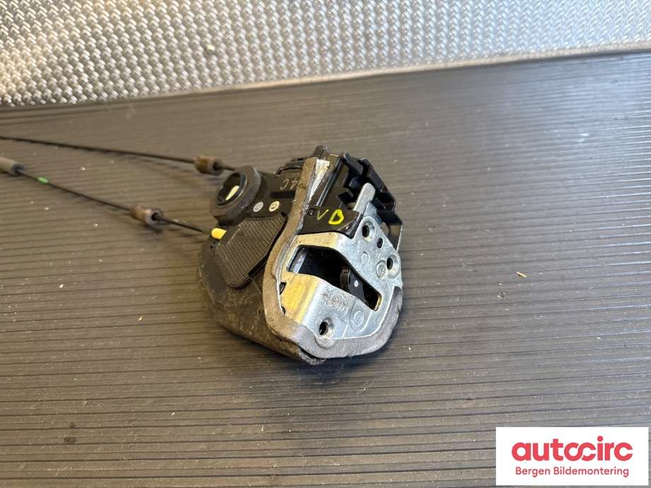 Låsekasse venstre bak til Toyota RAV4 2013-2015 (Type IV, Fase 1) (TOYOTA|6906033120|)