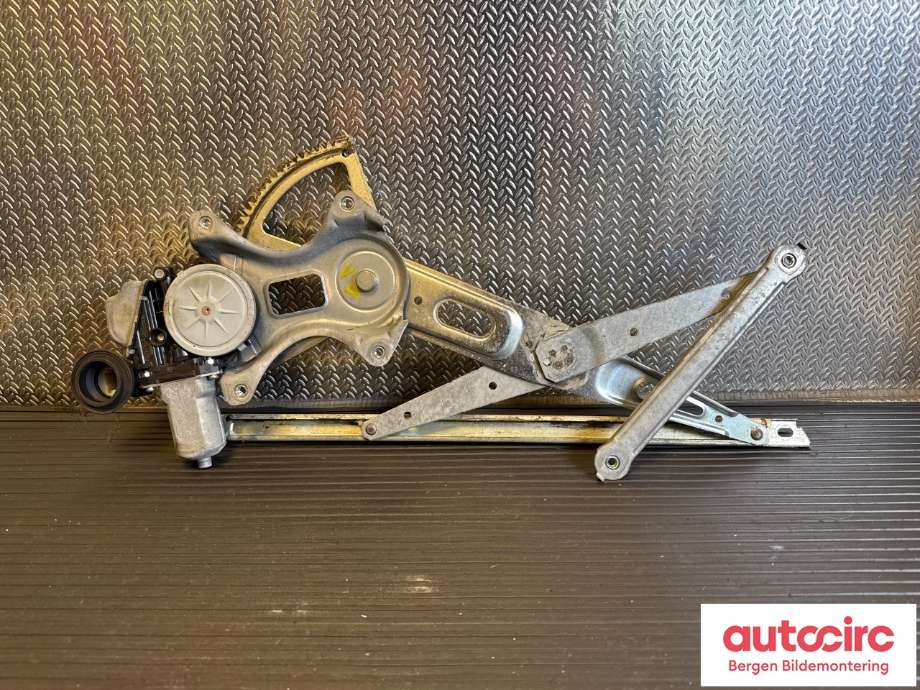 Ruteheis til Toyota RAV4 2013-2015 (Type IV, Fase 1) (TOYOTA|6980230280|6980242040|)