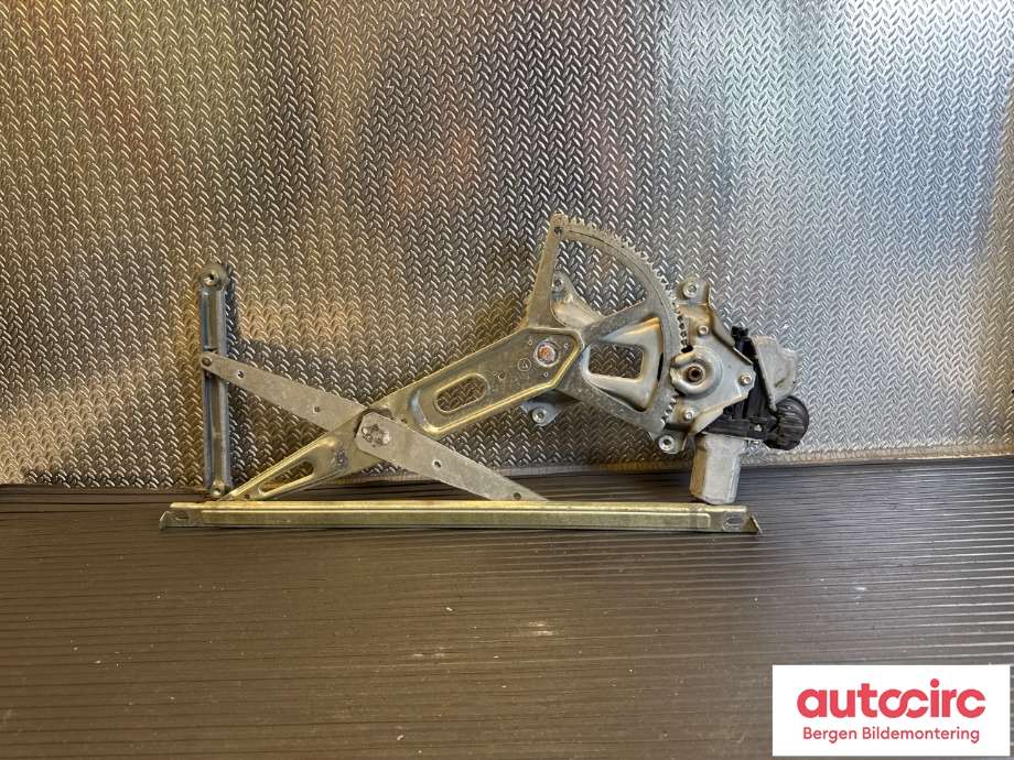 Ruteheis til Toyota RAV4 2013-2015 (Type IV, Fase 1) (TOYOTA|6980230280|6980242040|)