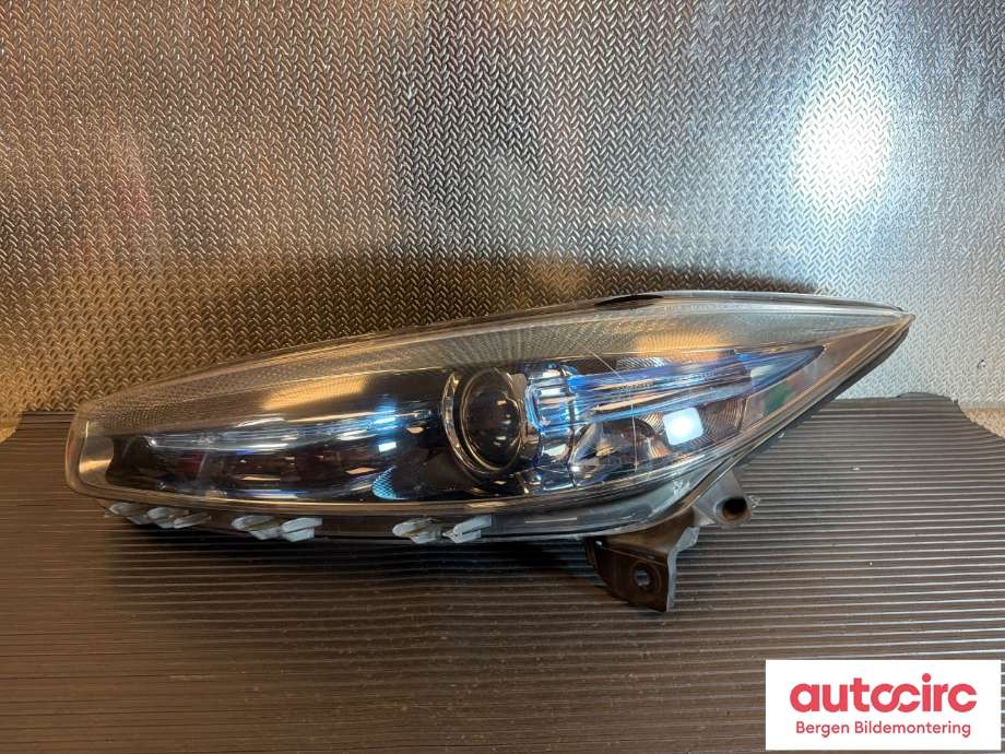 Frontlykt venstre halogen til Renault Zoe, 2013-2019 (Fase 1)  (RENAULT|260605036R)