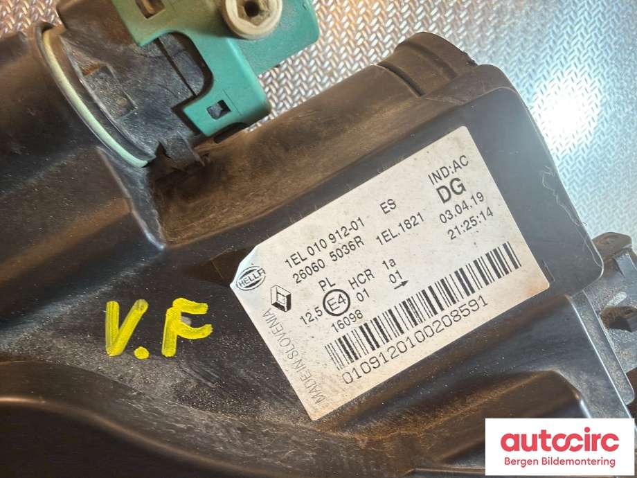 Frontlykt venstre halogen til Renault Zoe 2013-2019 (Fase 1) (RENAULT|260605036R|)
