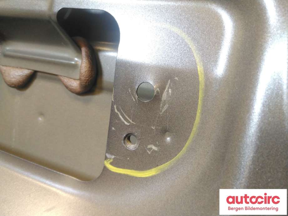Bakluke combi til Toyota RAV4 2013-2015 (Type IV, Fase 1) (TOYOTA|6700542460|6700542461|)