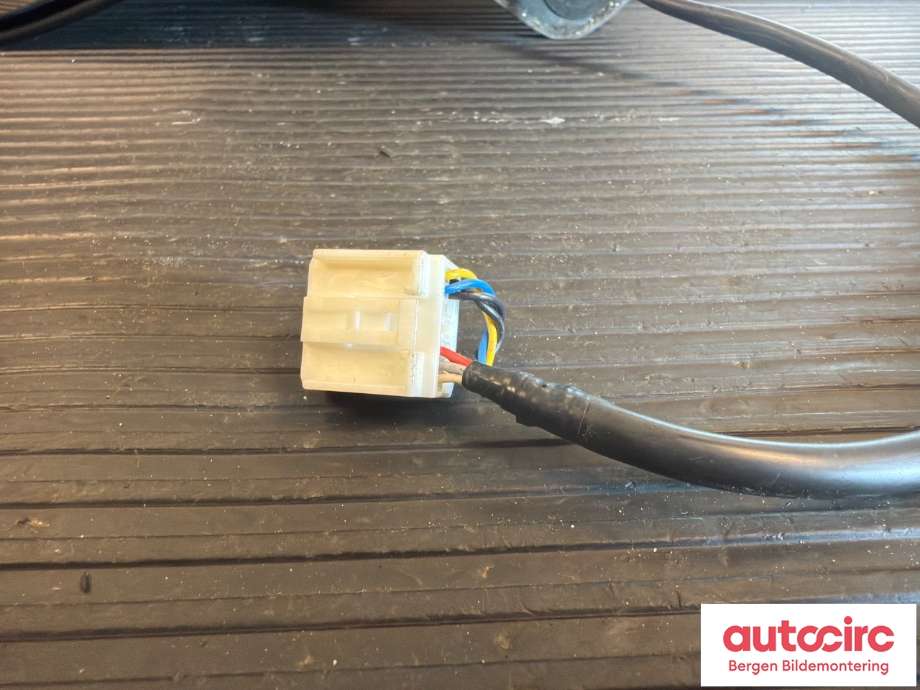 Speil venstre til Toyota Auris 2010-2012 (Type I, Fase 2)  (TOYOTA|8790602200|)