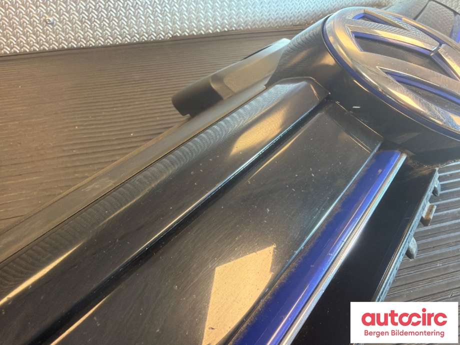 Grill til VW e-Golf 2014-2017 (Fase 1)  (VOLKSWAGEN|5GE 853 651|)