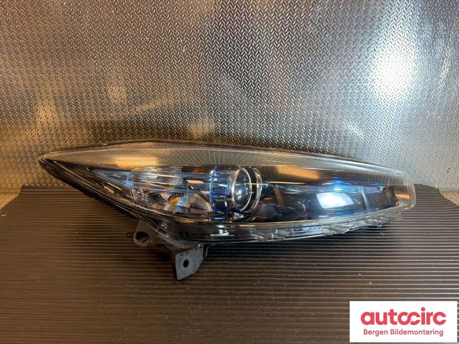 Frontlykt høyre halogen til Renault Zoe 2013-2019 (Fase 1) (RENAULT|260109891R|)