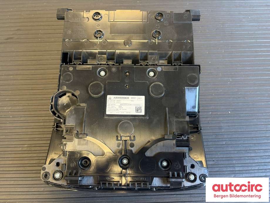 Taklyspanel til Mercedes EQB 2022-->>  (MERCEDES|A 000 900 04 39|)