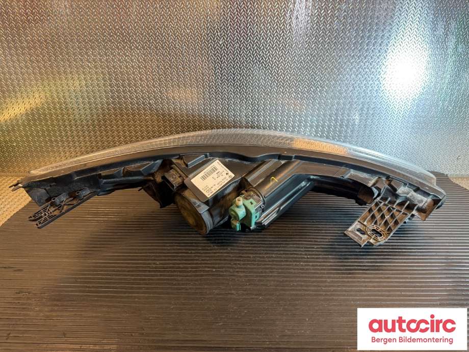 Frontlykt venstre halogen til Renault Zoe 2013-2019 (Fase 1) (RENAULT|260609522R|)